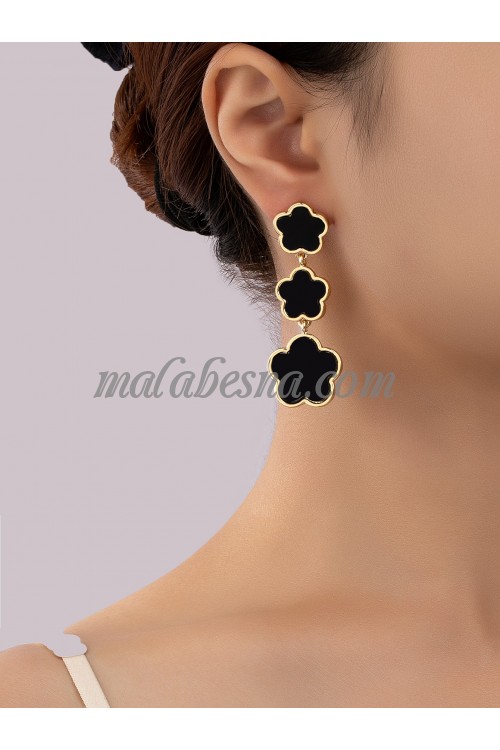 Black clover earring