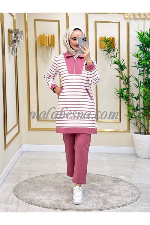 2 Pieces pink suit with pink lines on the blouse