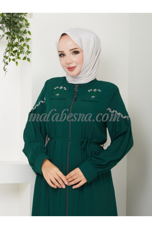 Green Abaya with patterned on the chest with belt