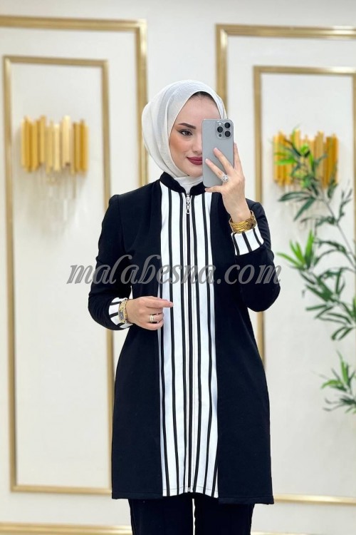 2 pieces Black suit with white lines on the long  of blouse