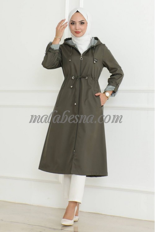 Trenshcot  Green jacket with zipper and  internal belt with hat