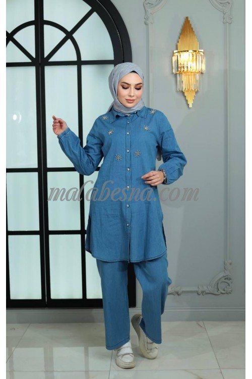 2 Pieces jeans suit with infront buttons on the shirt with pearls