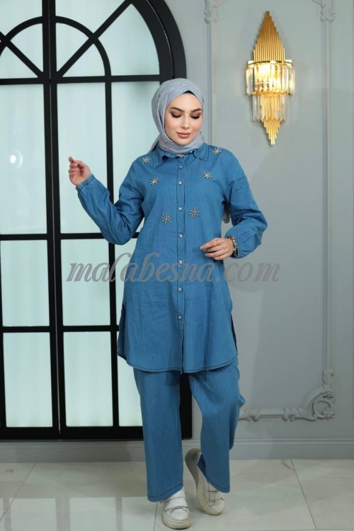 2 Pieces jeans suit with infront buttons on the shirt with pearls