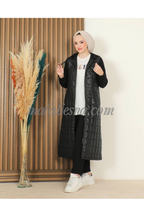 Black winter suit with puff jacket and t-shirt with pants