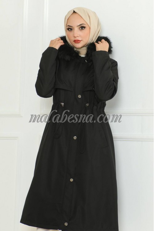 Black winter jacket with pockets and hat