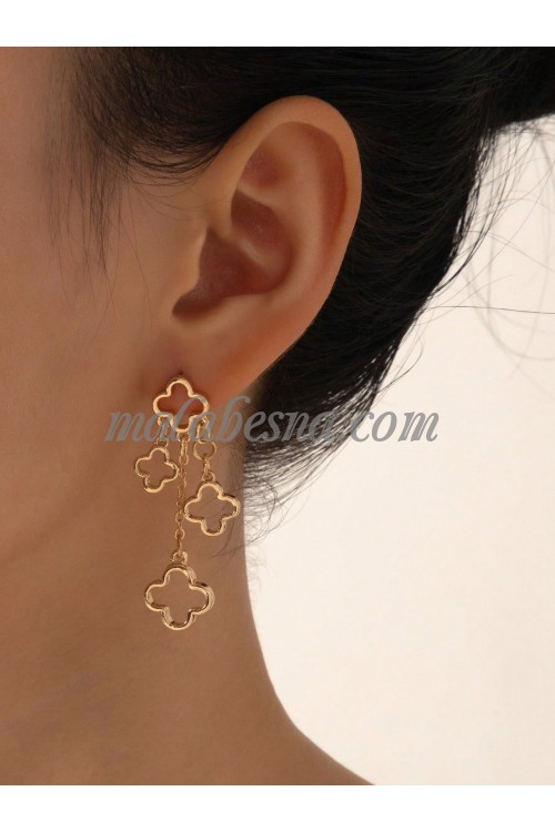 Golden Earring with Clover pattern