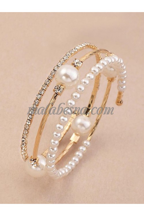 3 layers golden bracelet with pearls and zircon